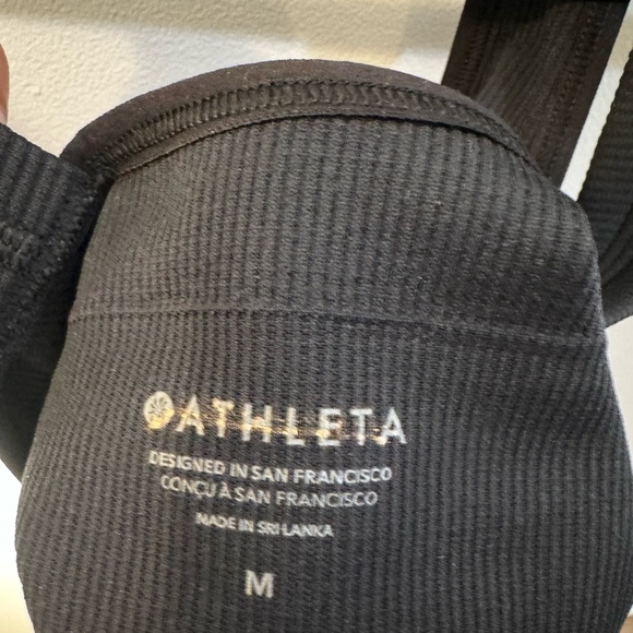 Athleta medium sports bra - Picture 7 of 7